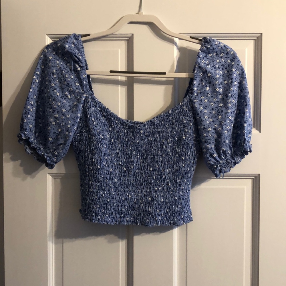Abercrombie and Fitch SMALL floral cropped top